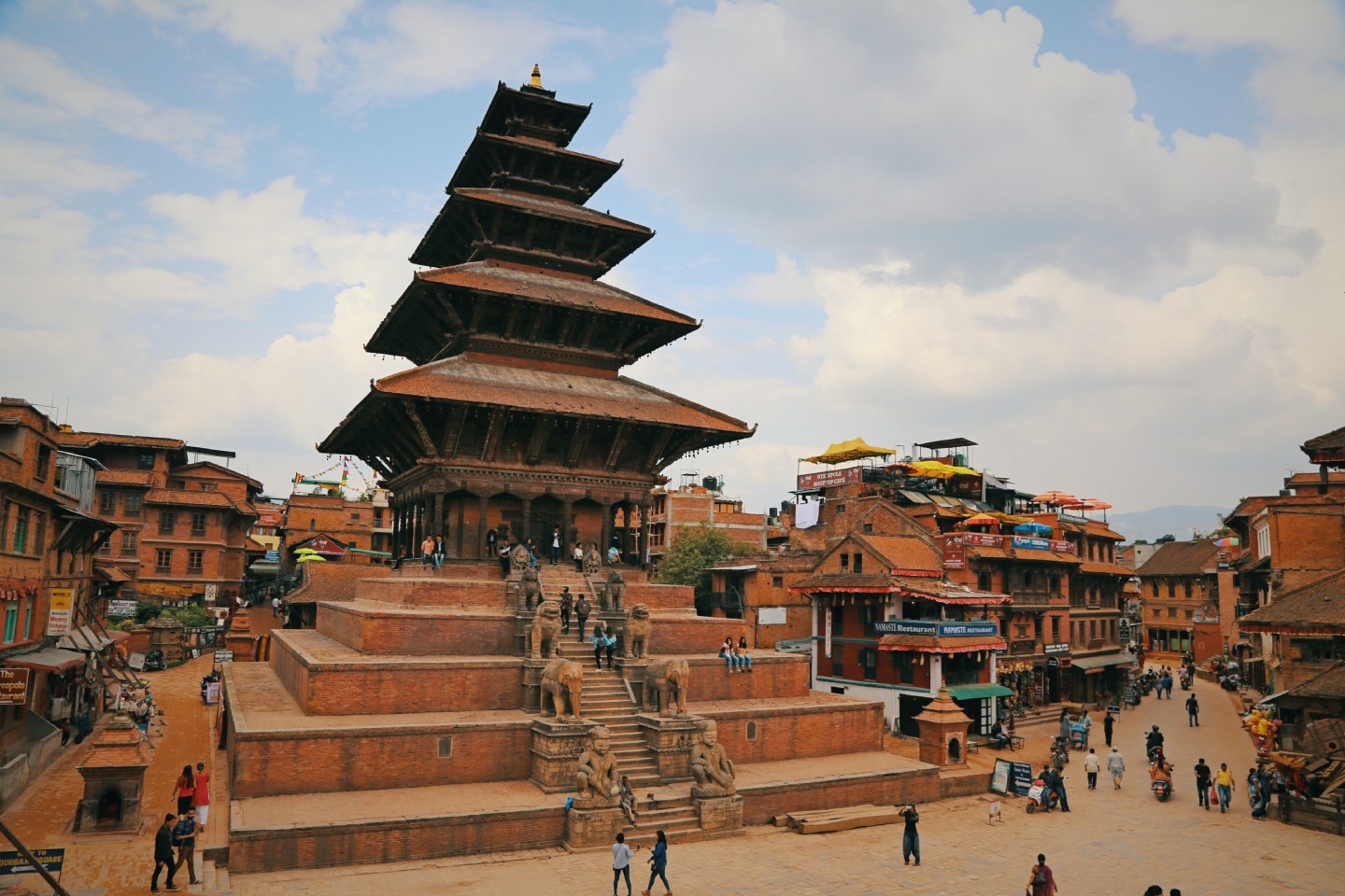 d13加德满都巴德岗纳加阔特海拔2099m