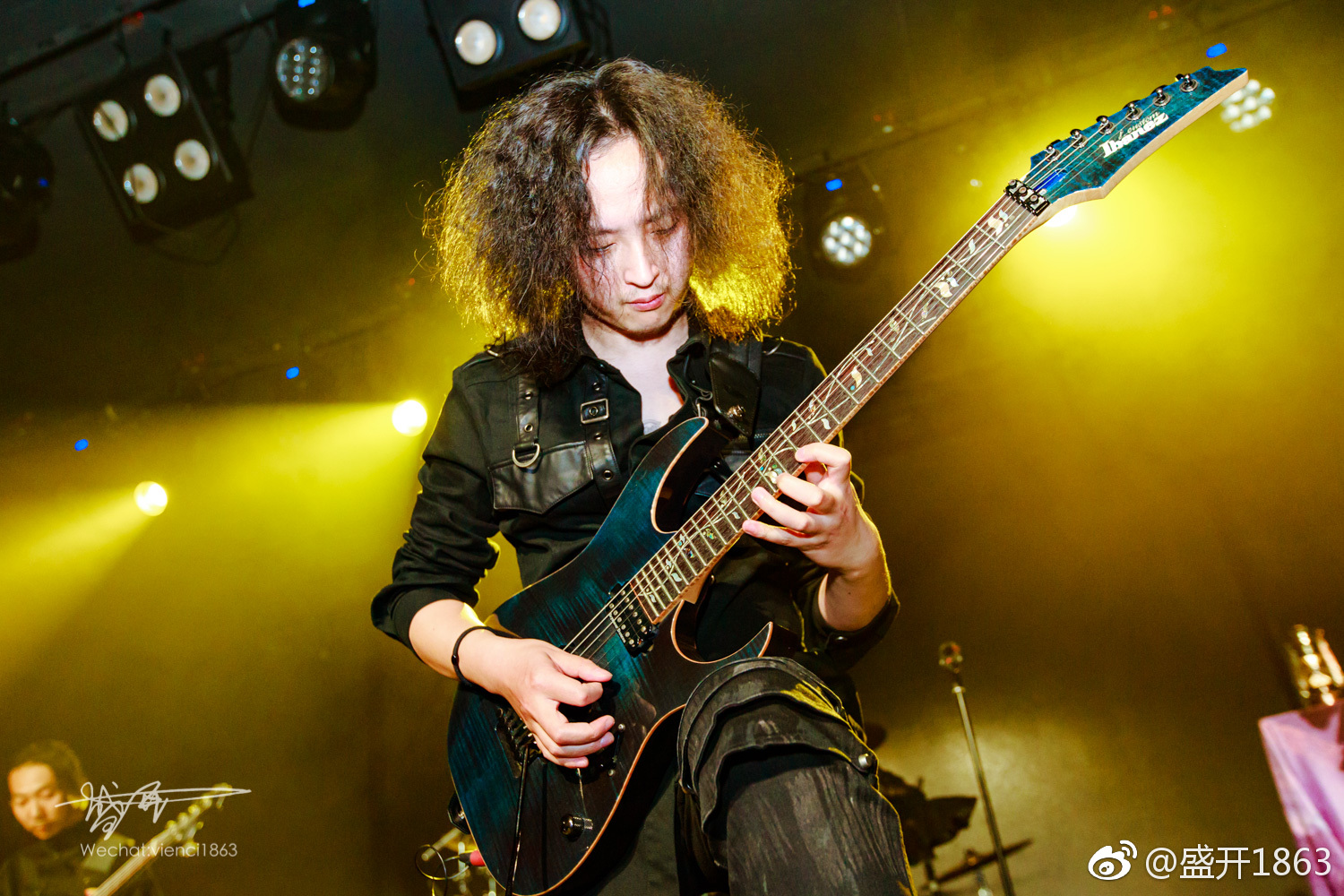 术师2018全国巡演·昆明站 在@modernskylab昆明 现场 @但丁之舟乐队