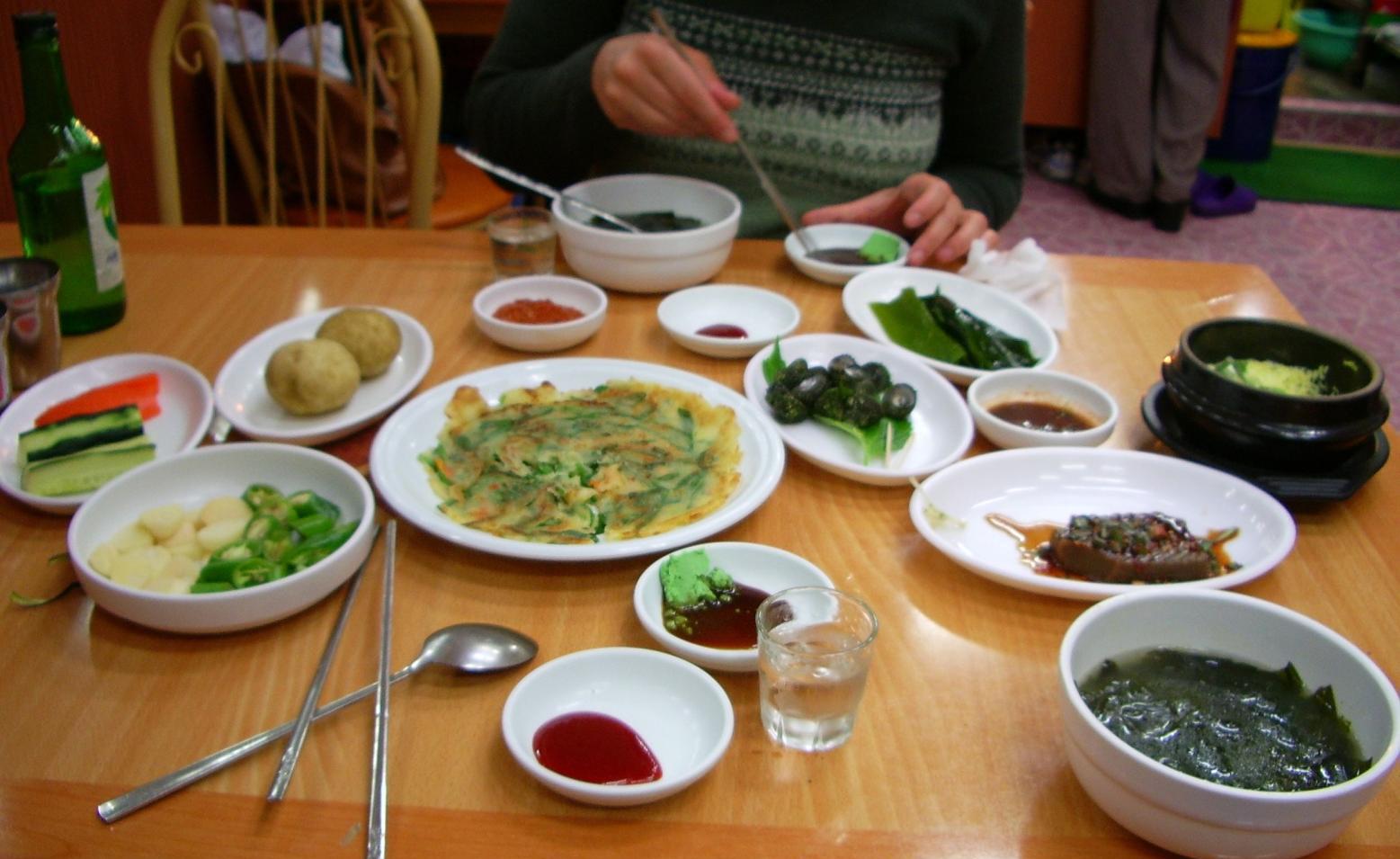 看泡菜"治"国的韩国人的餐桌