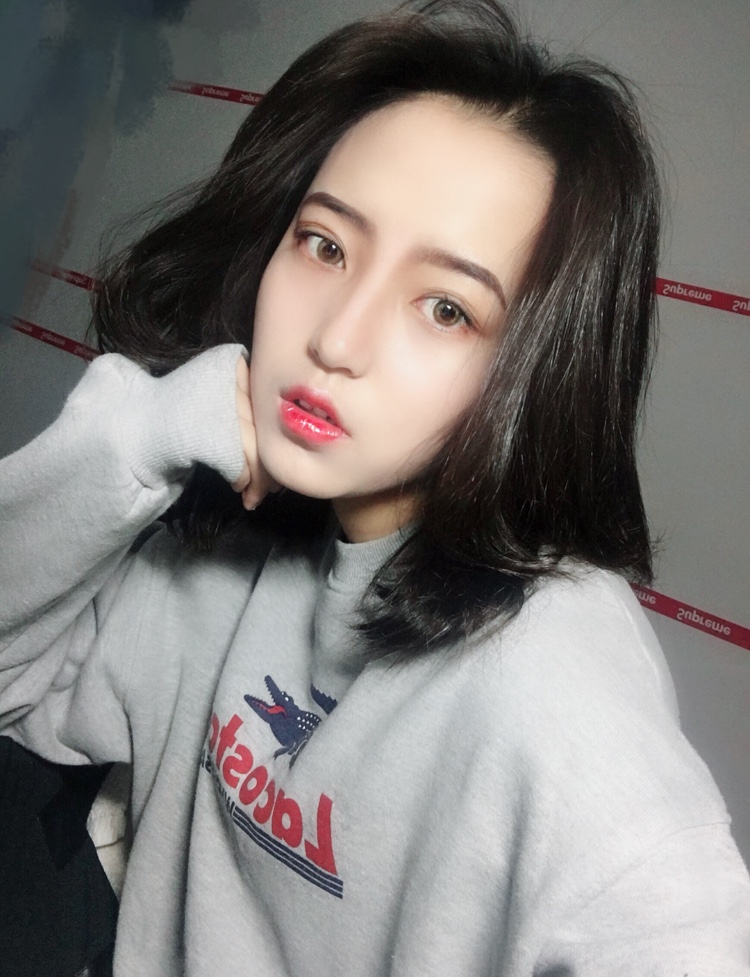 张雅涵18岁巨蟹座身高166cm