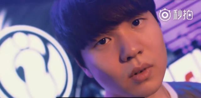 韩国人用中文接受英文采访?IG中单说了这九个