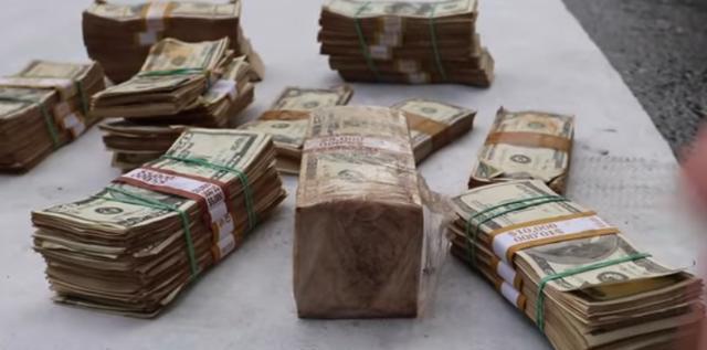 外国小哥捡到100万美金,报警后fbi如何处理?