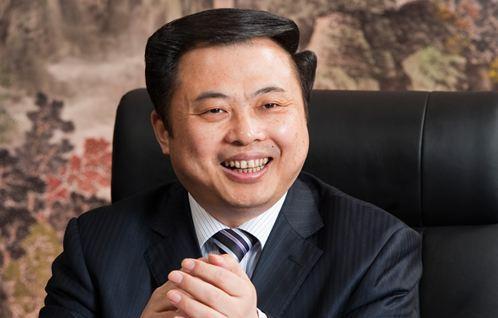 农村小伙借5千元卖电池靠研发打破外国垄断,如今年入1128亿