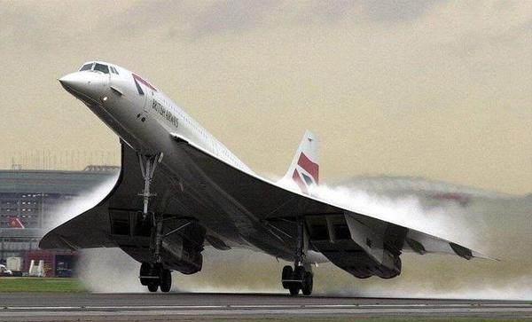 战斗种族的飞机米格25,全身不锈钢,半个世纪前就达到3倍音速