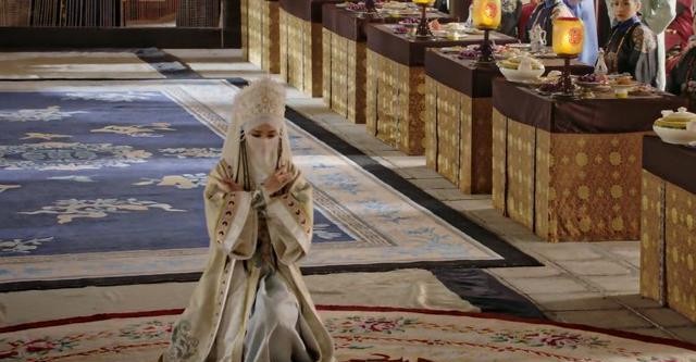 《如懿传》皇上追求香妃,却被她斥责品行不端,渣龙日子总要过