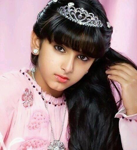 世界各国公主颜值大比拼:夏洛特公主呆萌可爱,西班牙公主气质佳