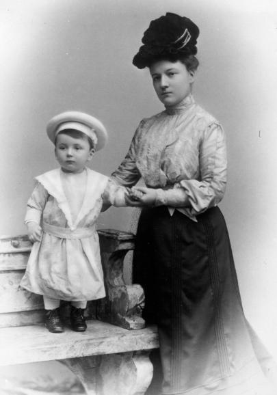 据说,无论性格和外貌,泡利都简直是谢耳朵原型.