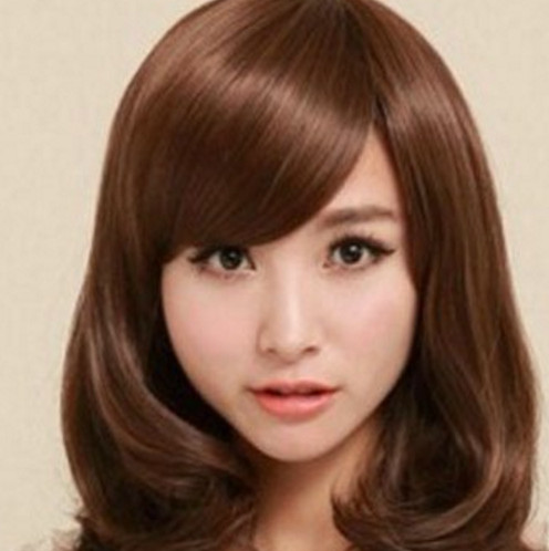 披肩长发发型,显优雅的淑女气质