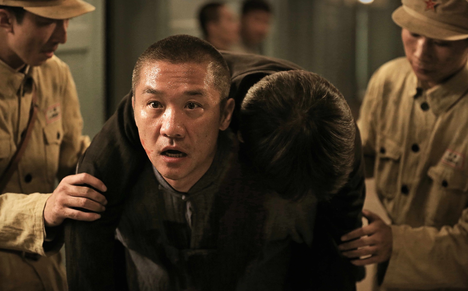 《金水桥边》黄志忠李乃文演绎小人物的30年风雨