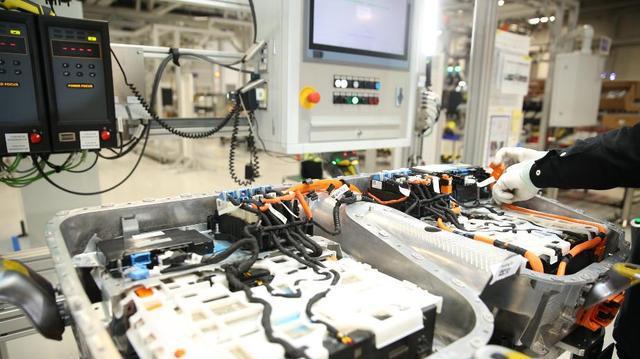 华晨宝马汽车公司在沉阳开设电池厂