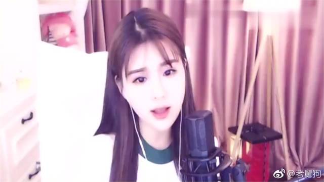 抖音最火的《再见只是陌生人》男生翻唱,终于