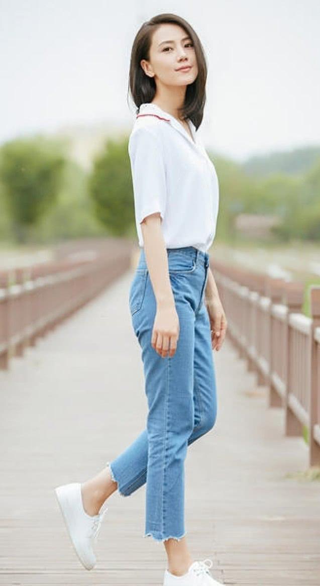  小白鞋配什么裤子_小白鞋配什么裤子好 第2张