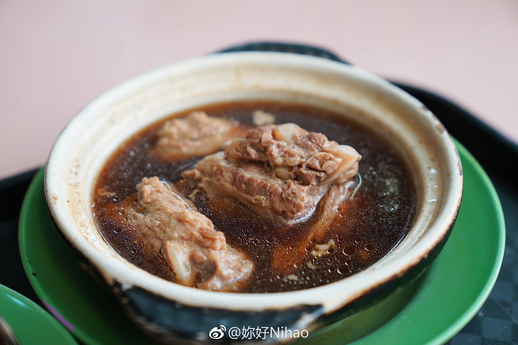 leon kee claypot pork rib soup/谅记砂锅当归肉骨茶