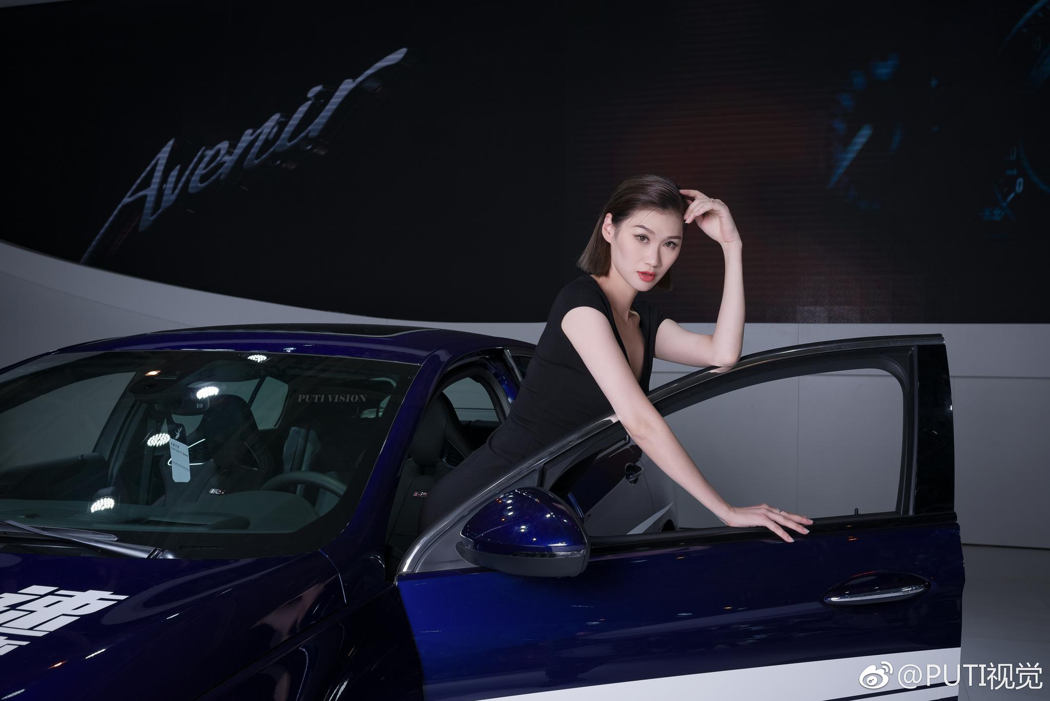 南京十一国际车展出镜梁小熊啊0202puti视觉