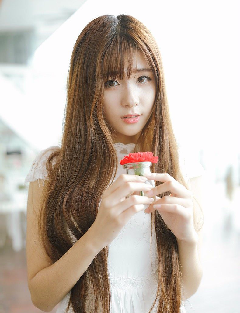 长发飘飘,仙气十足的美少女