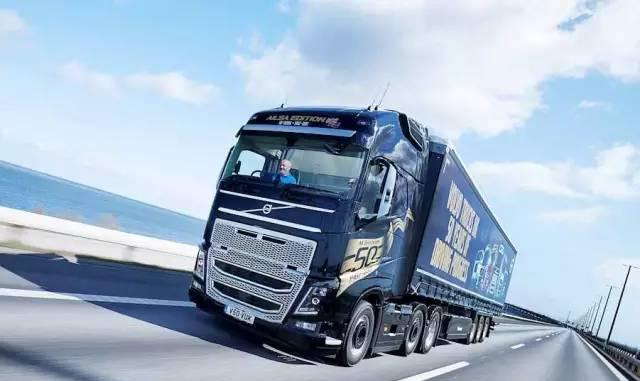 庆祝进入英国市场50年 沃尔沃推出fh ailsa限量版卡车