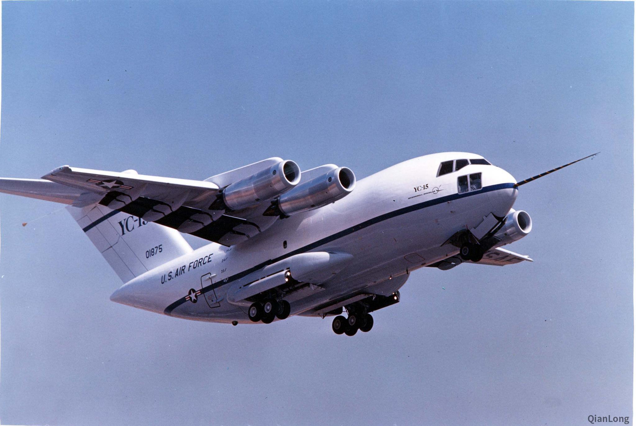 亮相巴黎航展的波音yc-14运输机 技术先进依然没有淘汰c-130