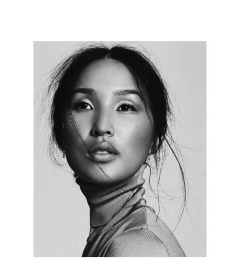 她不漂亮, 但满足了你对美好生活的所有幻想 | nicole warne