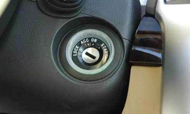 你知道汽车启动方式是如何演变的吗