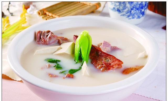 吊汤是一门技术活儿 | 老开封