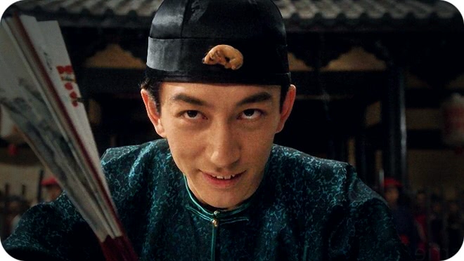 但是并没有大红,他所演的角色就是那个大反派"方唐镜",一个让