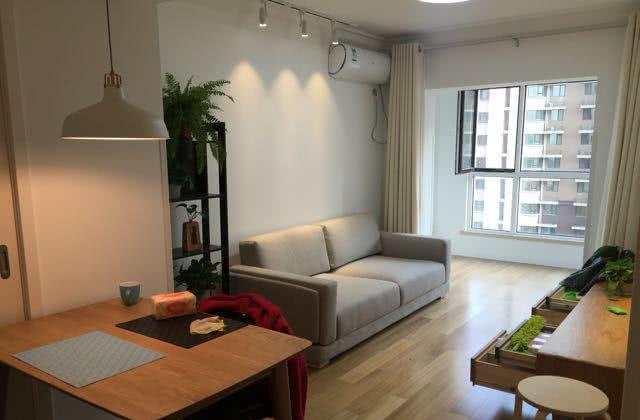 没钱装修的看过来,80平两居小户型这样装修,花费才10万不到