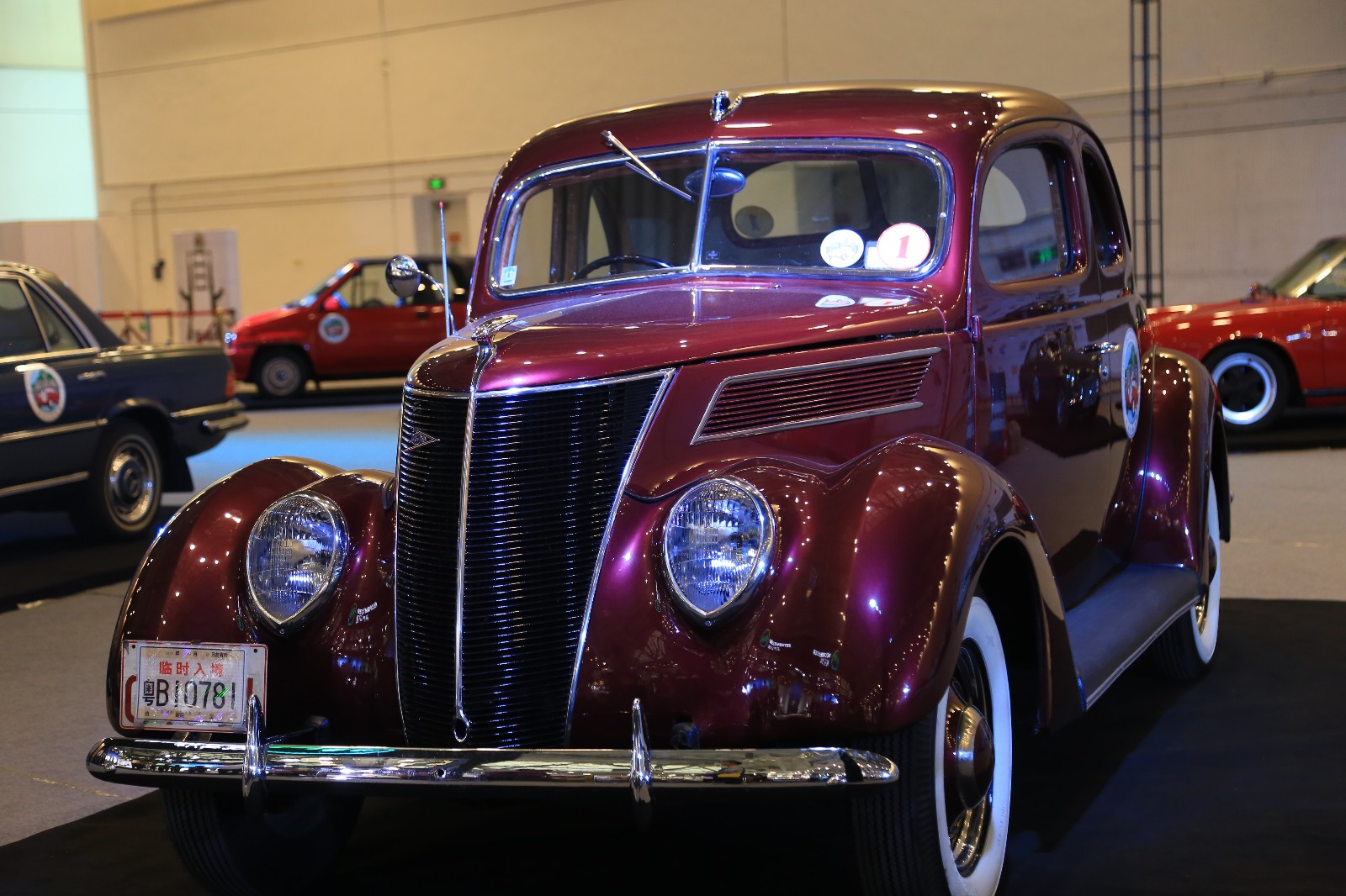 最受女生欢迎的古董车是这款车|古董车|博览|车展_新浪新闻