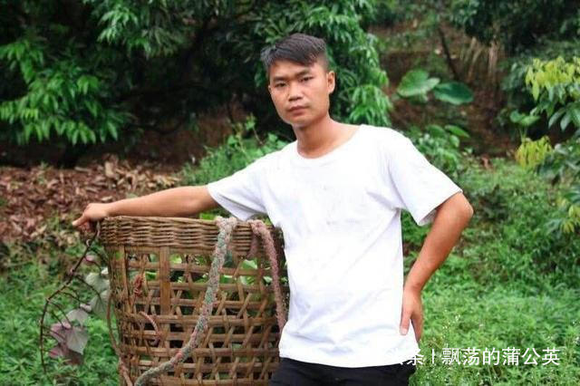 90后留守小伙直播农村生活,半年拥有10万粉丝,乡邻都不理解