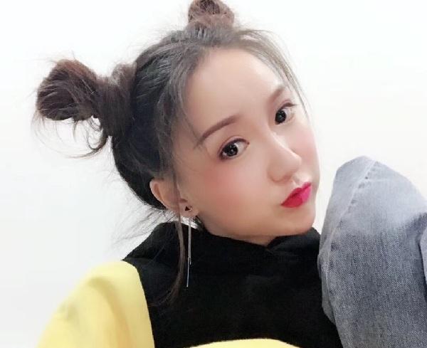 刘大美人yy快手两头"受伤",小伊伊仗义出手连麦刘大美人主播