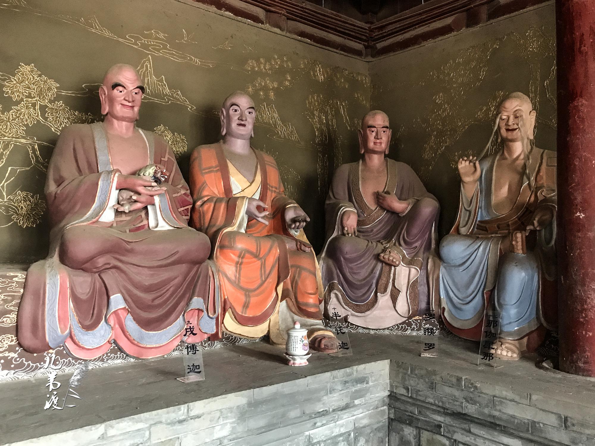 锦州广济寺(五)大雄宝殿的三世佛和十六罗汉|锦州广济寺|三世佛|大雄宝殿|罗汉_新浪新闻