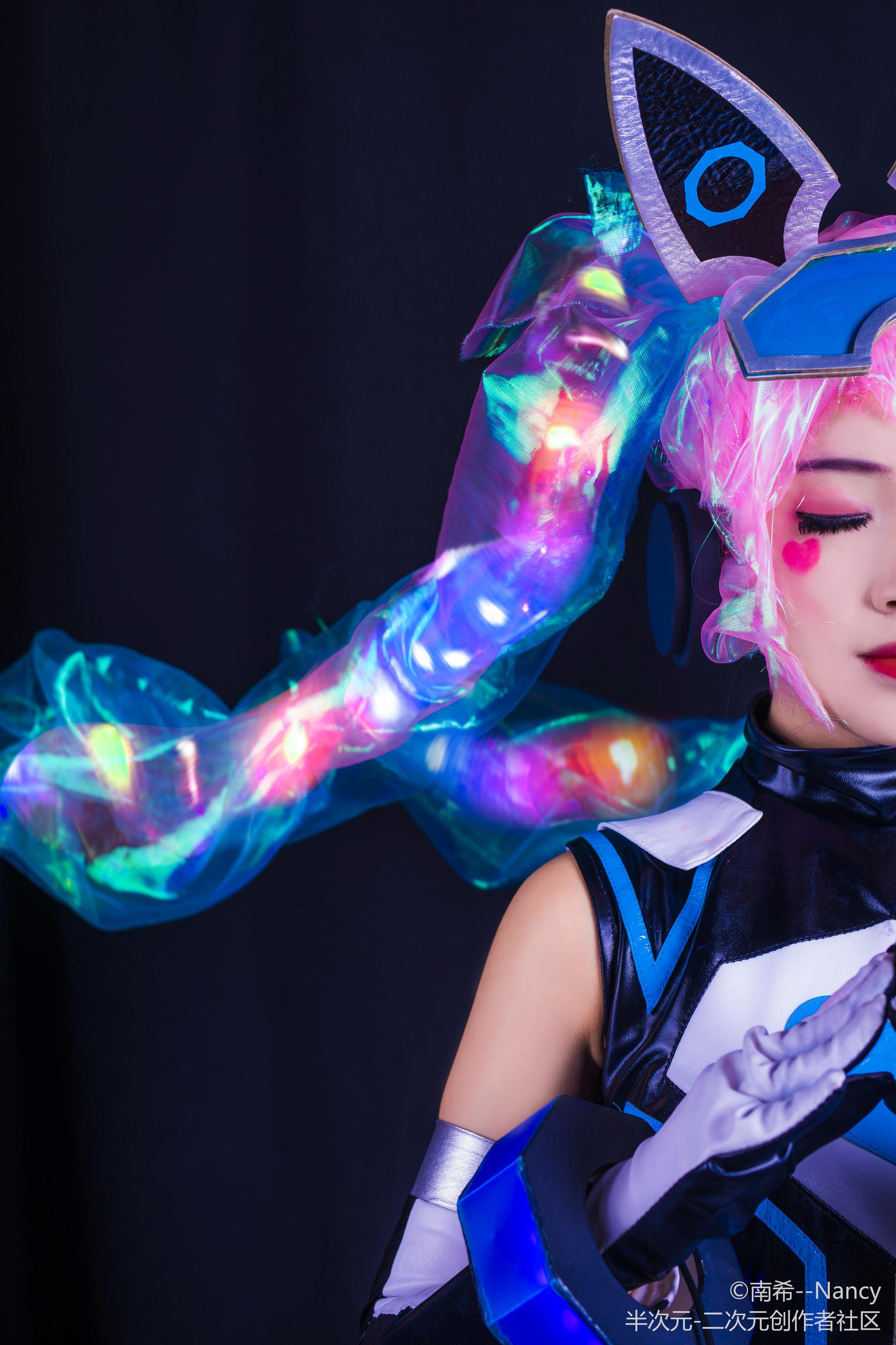 安琪拉心灵骇客cos正片真正的世界应当有色彩就像心