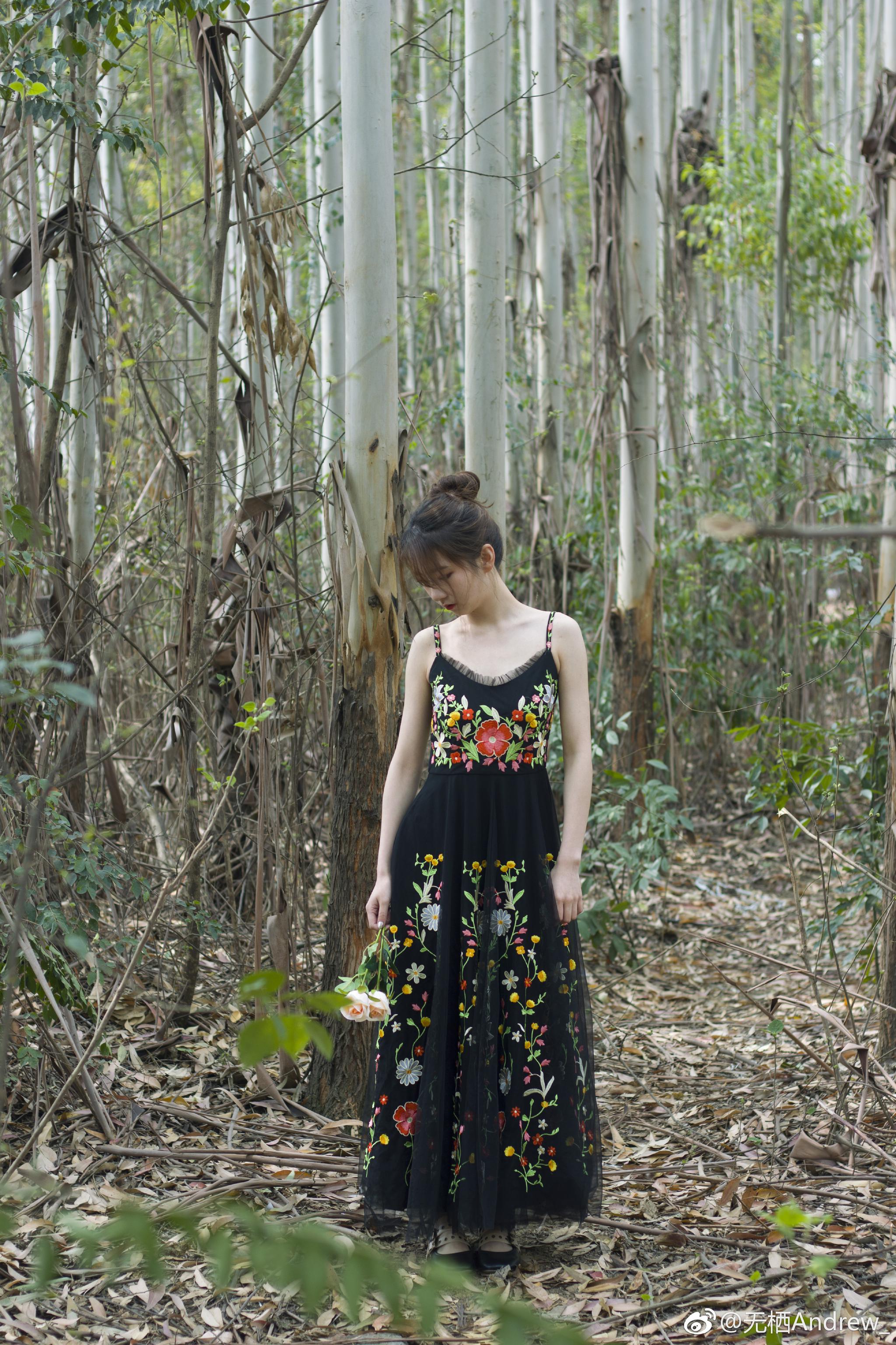 摄影 后期@无栖andrew_ 一位很可爱的客片妹子抄送@微相册 @成都约拍