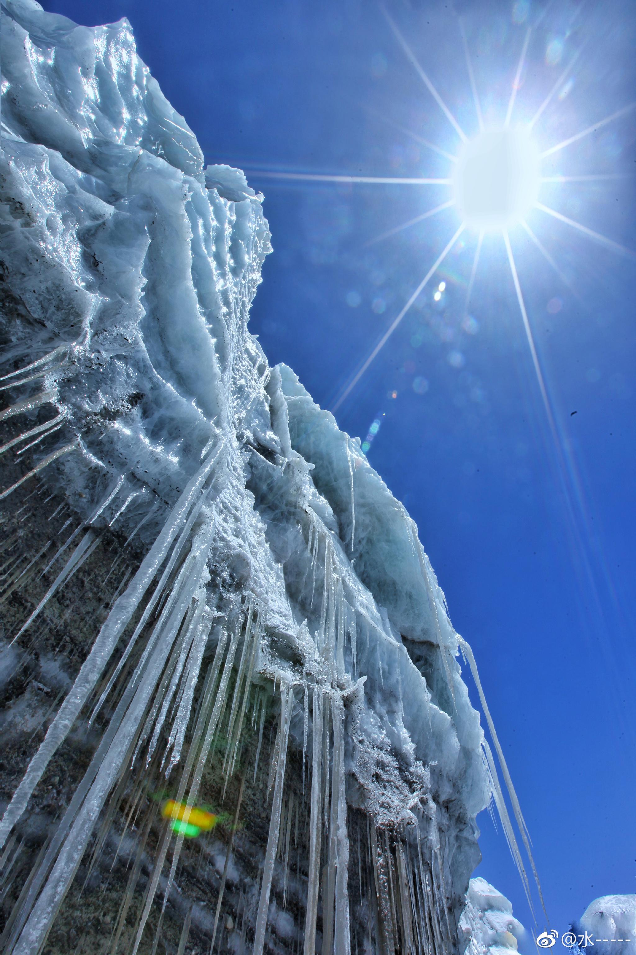 普若岗日冰川位于西藏羌塘西北部的双湖县东北部,可可西里最南端