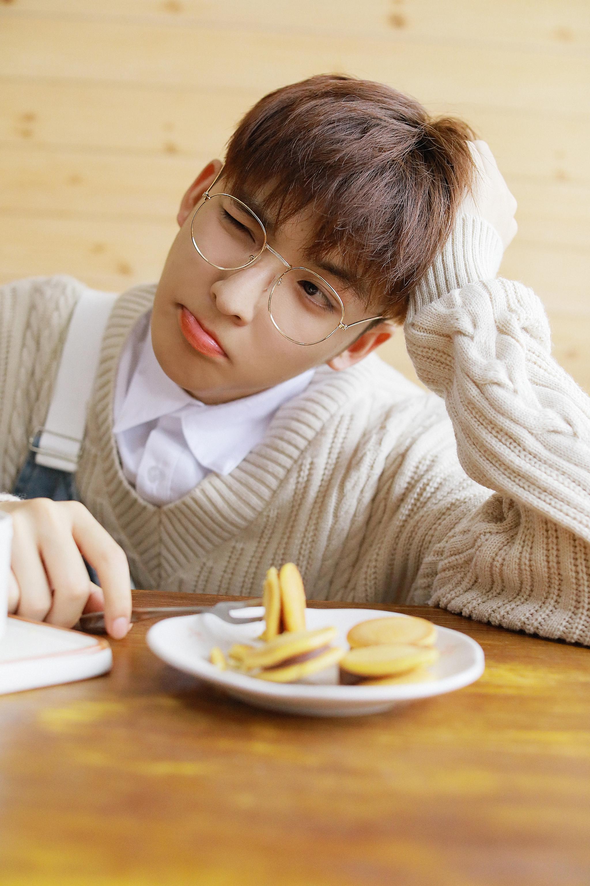 奶狗系小男生真的也超惹人喜欢小哥哥罗浩宁俞思扬