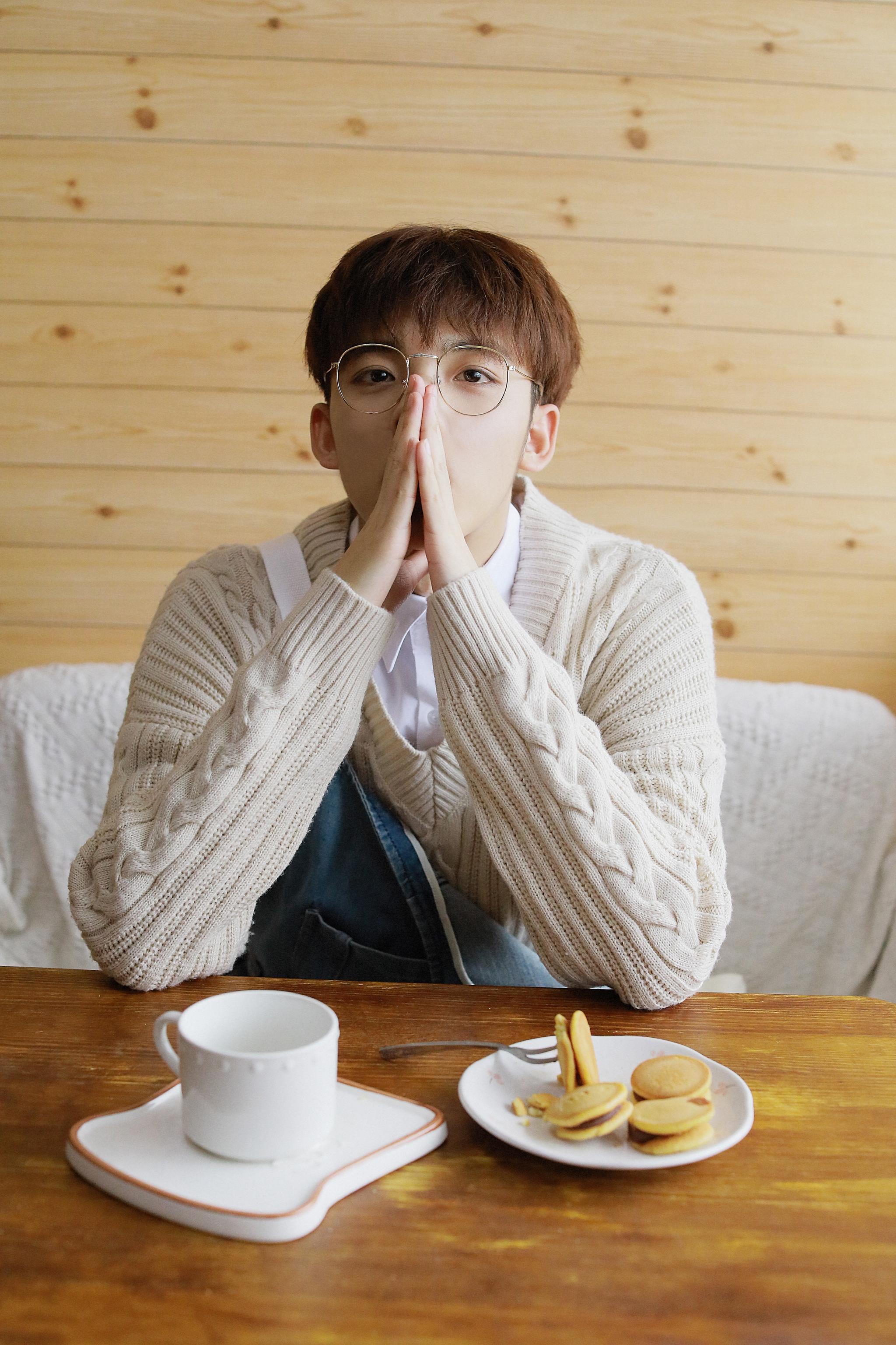 奶狗系小男生真的也超惹人喜欢小哥哥罗浩宁俞思扬