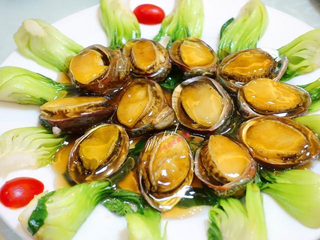 14道菜不到900元澳洲龙虾螃蟹鲍鱼样样有聚餐好去处