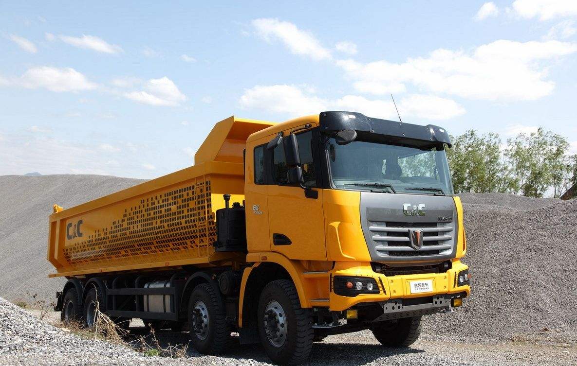 全球首批500台纯电渣土车试运营污染降低了但网友开始担心了