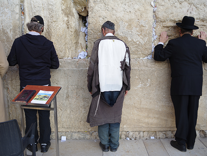 以色列有面哭墙,犹太人一看到这堵墙就想哭!