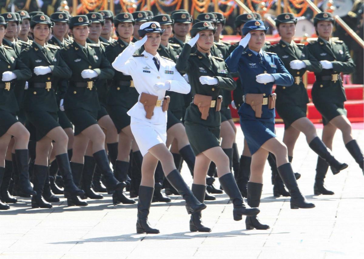 丝袜|女军人|阅兵_新浪新闻