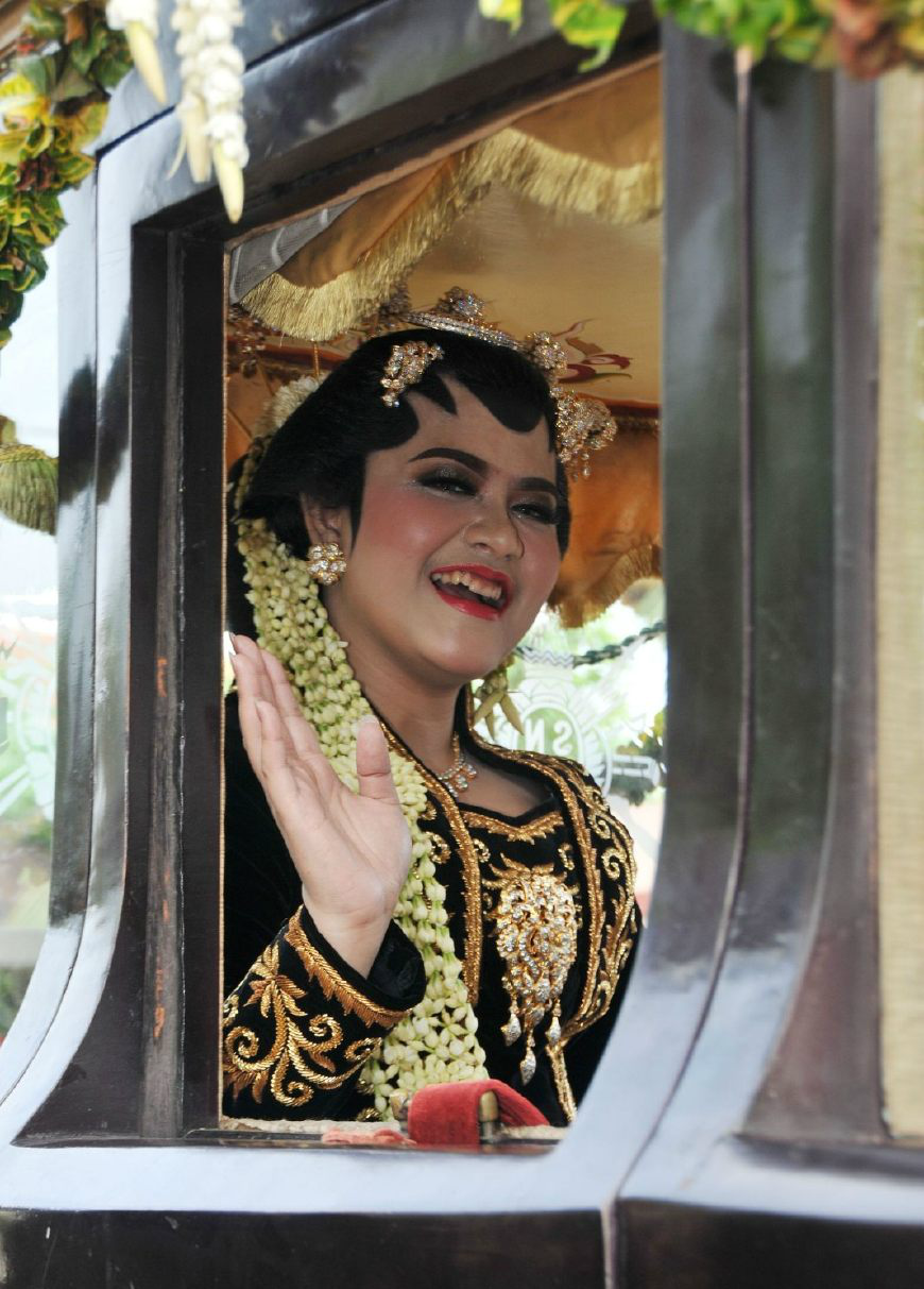 印尼总统女儿今日出嫁举行传统婚礼