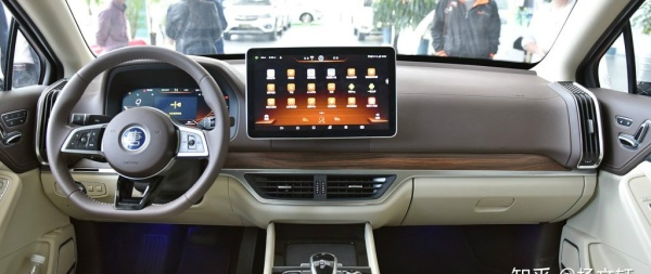 比亚迪唐二代:有点意外|探店试驾