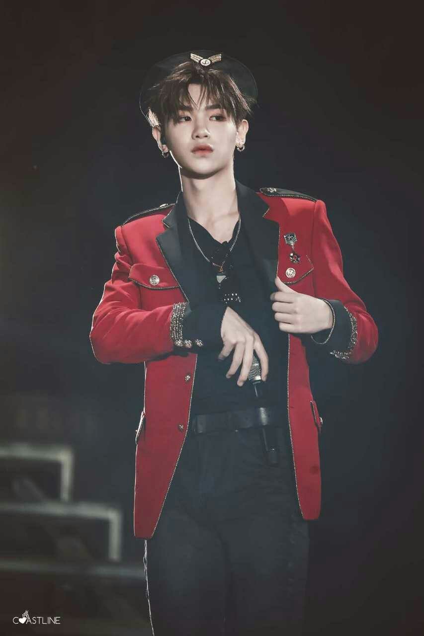 黄明昊若芽蓬勃生机!少年未来可期!承诺的若芽海,nana做到了