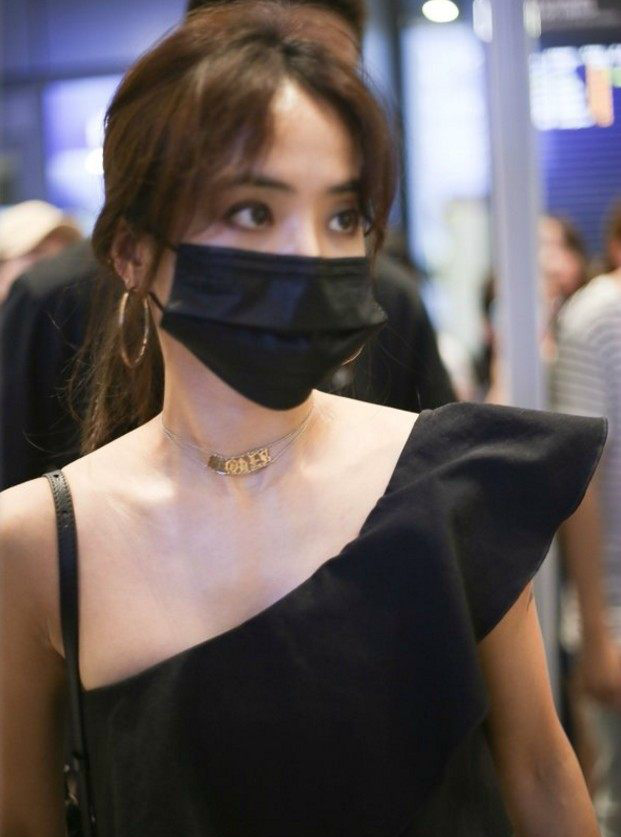蔡依林别光顾着拗造型啦,脱妆严重已经变成熊猫眼噜