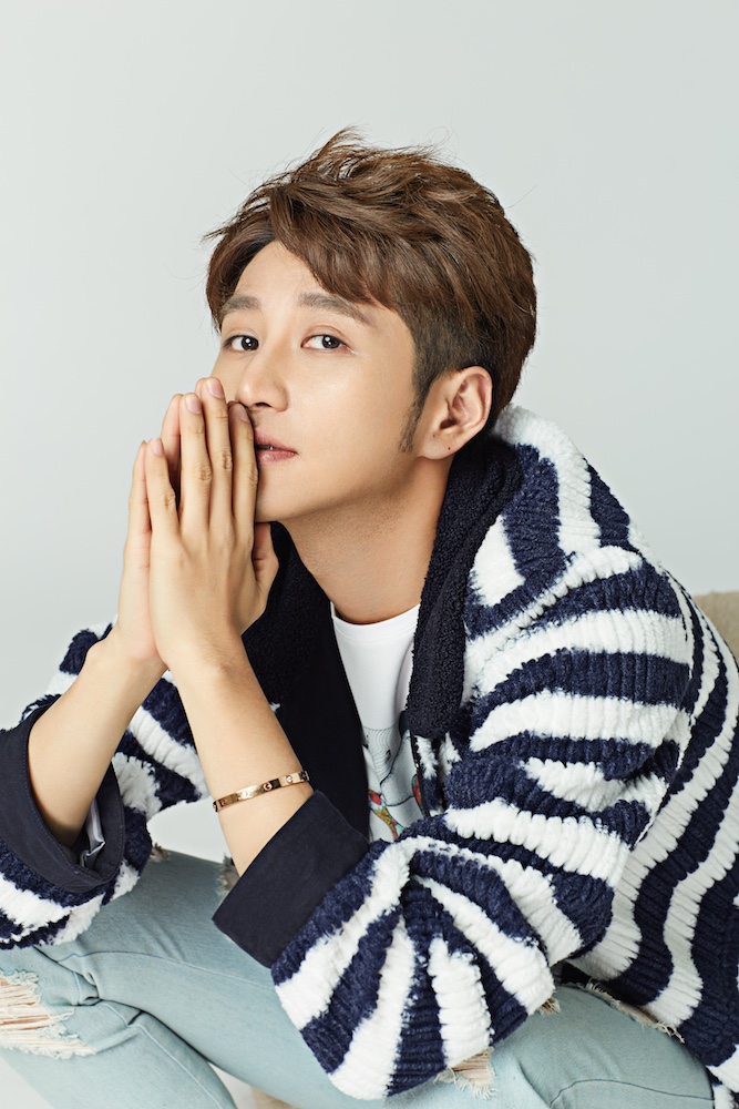 蔡俊涛公益写真大片曝光 笑容治愈暖男力十足