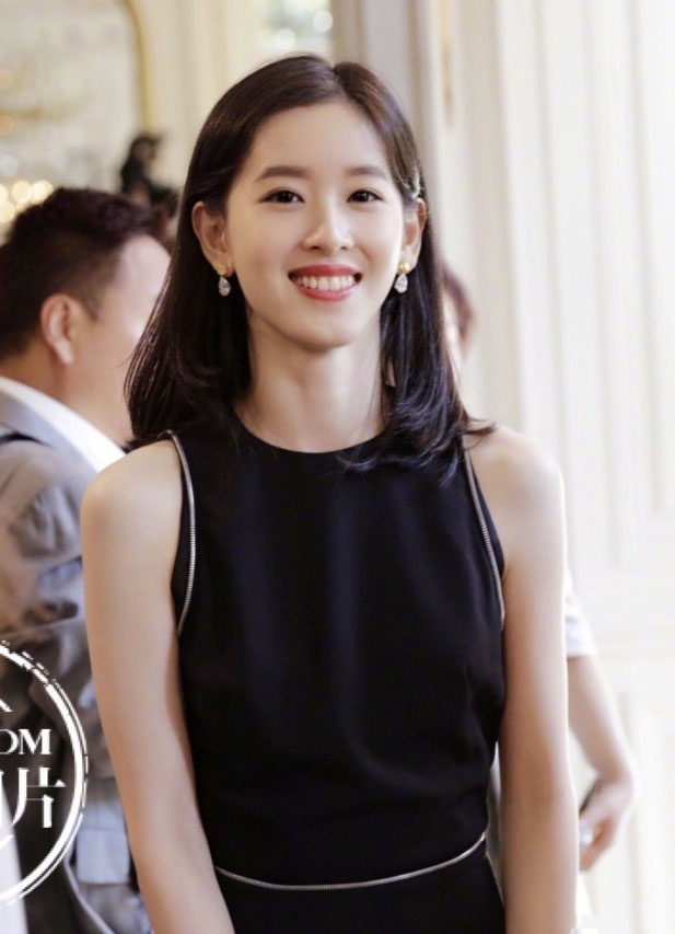 陈都灵和章泽天傻傻分不清,都是好有气质的妹纸,长得也太像了!