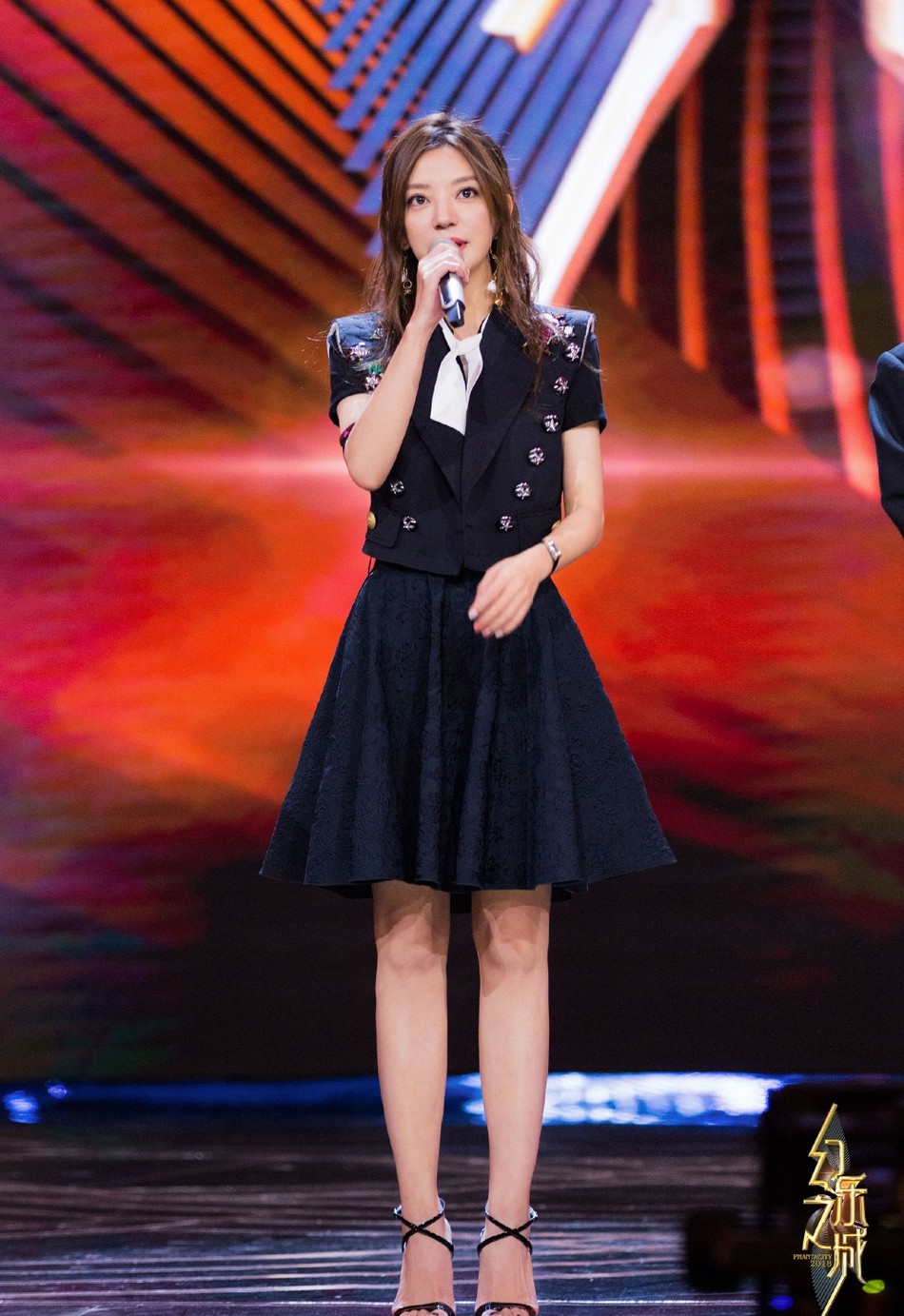 赵薇王菲那英同台大龄女星之间的较量衣品一个比一个好