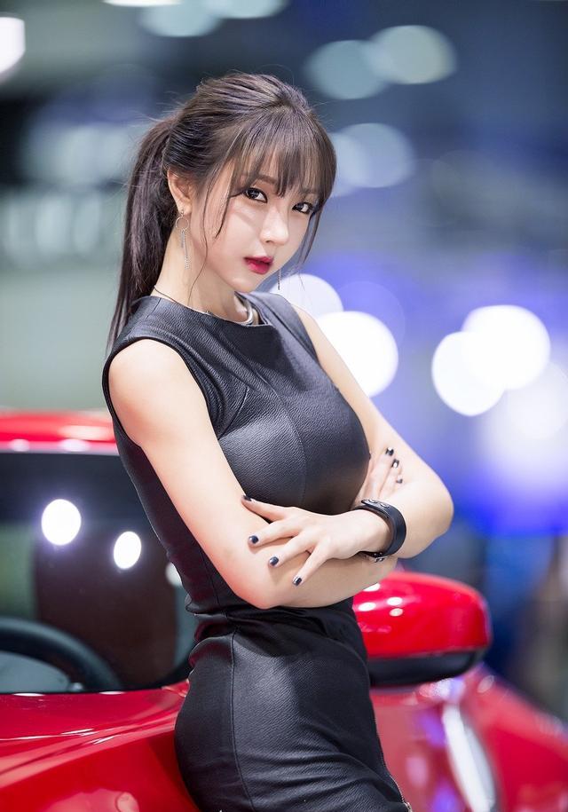韩国车展车模金米娜四