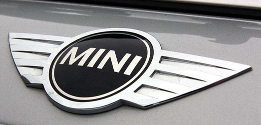 城和宝马合作生产MINI，不挂MINI的Logo，作为中国特供车型销售-新浪汽车