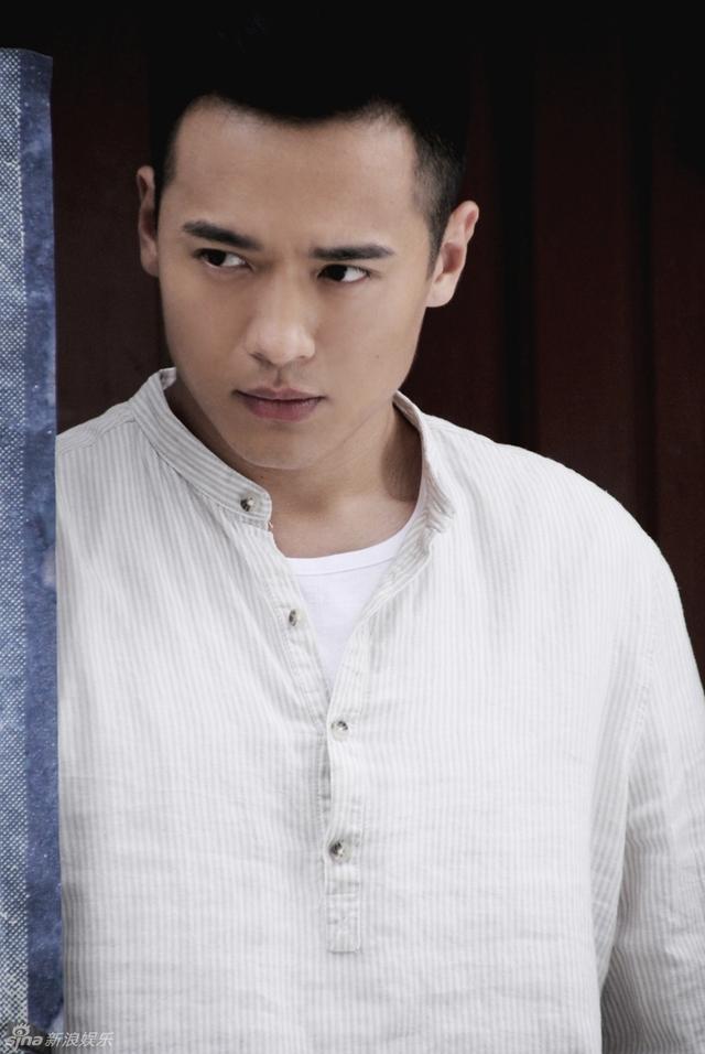 高云翔昔日节目照曝光,被网友暗讽风骚,案件进展事业恐无力回天