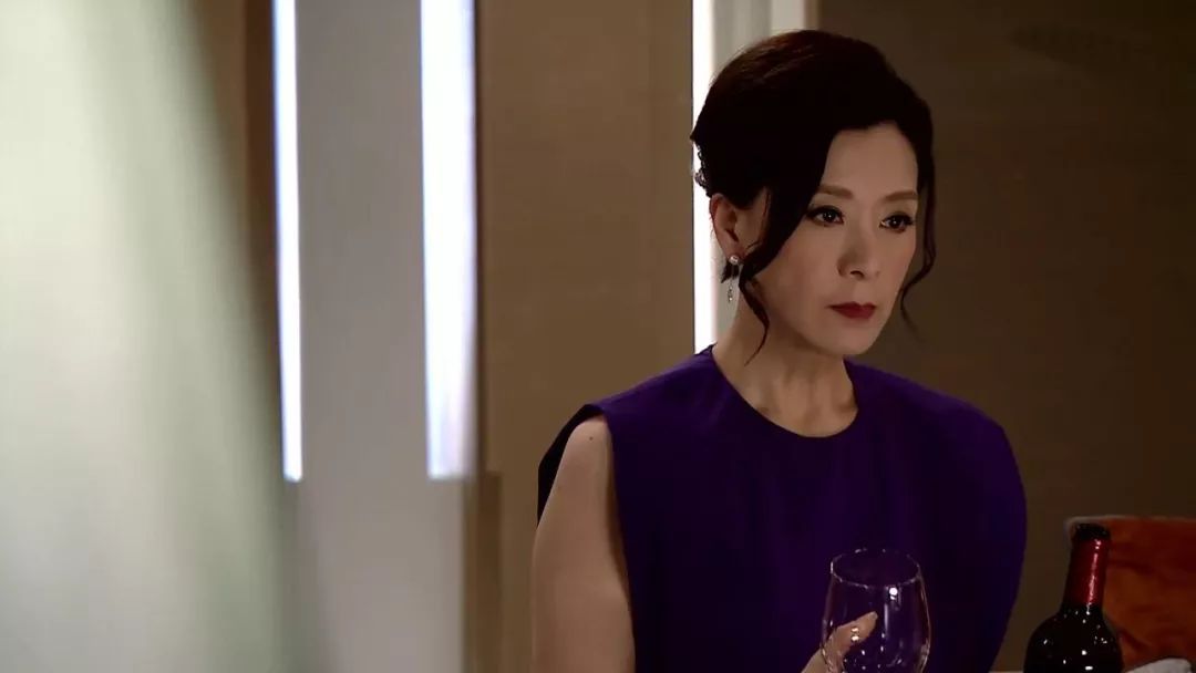 夏文汐之后又有一位昔日女神回tvb拍剧,知道她的都奔四了吧?